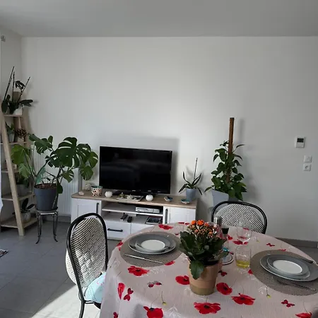 Le Secret Des Collines - South Facing Balcony Apartamento