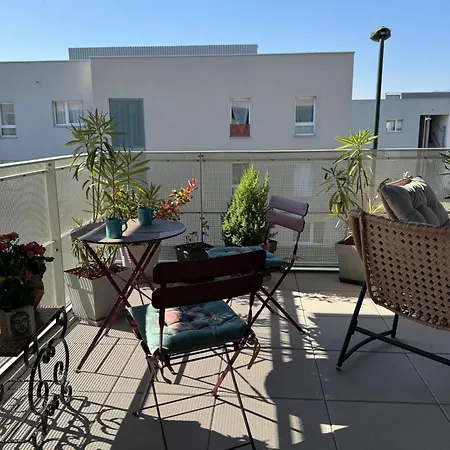 Le Secret Des Collines - South Facing Balcony Apartamento *