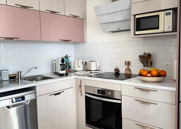 Le Secret Des Collines - South Facing Balcony