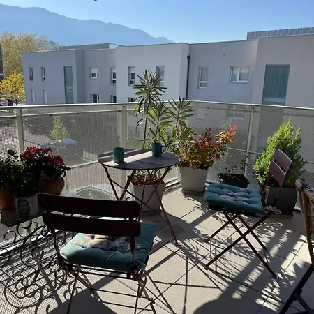 公寓 Le Secret Des Collines - South Facing Balcony